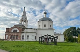Троицкий собор на Соборной горе в Серпухове